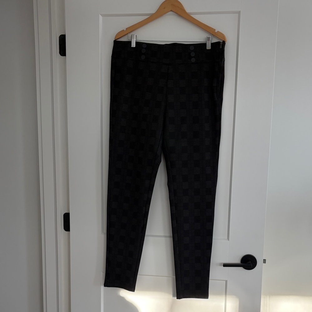 Elegant Black Checkered Women's Pants